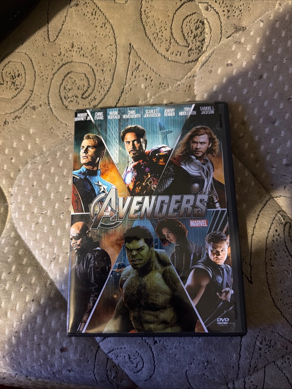 Marvel Disc with Gold Reflective Surface